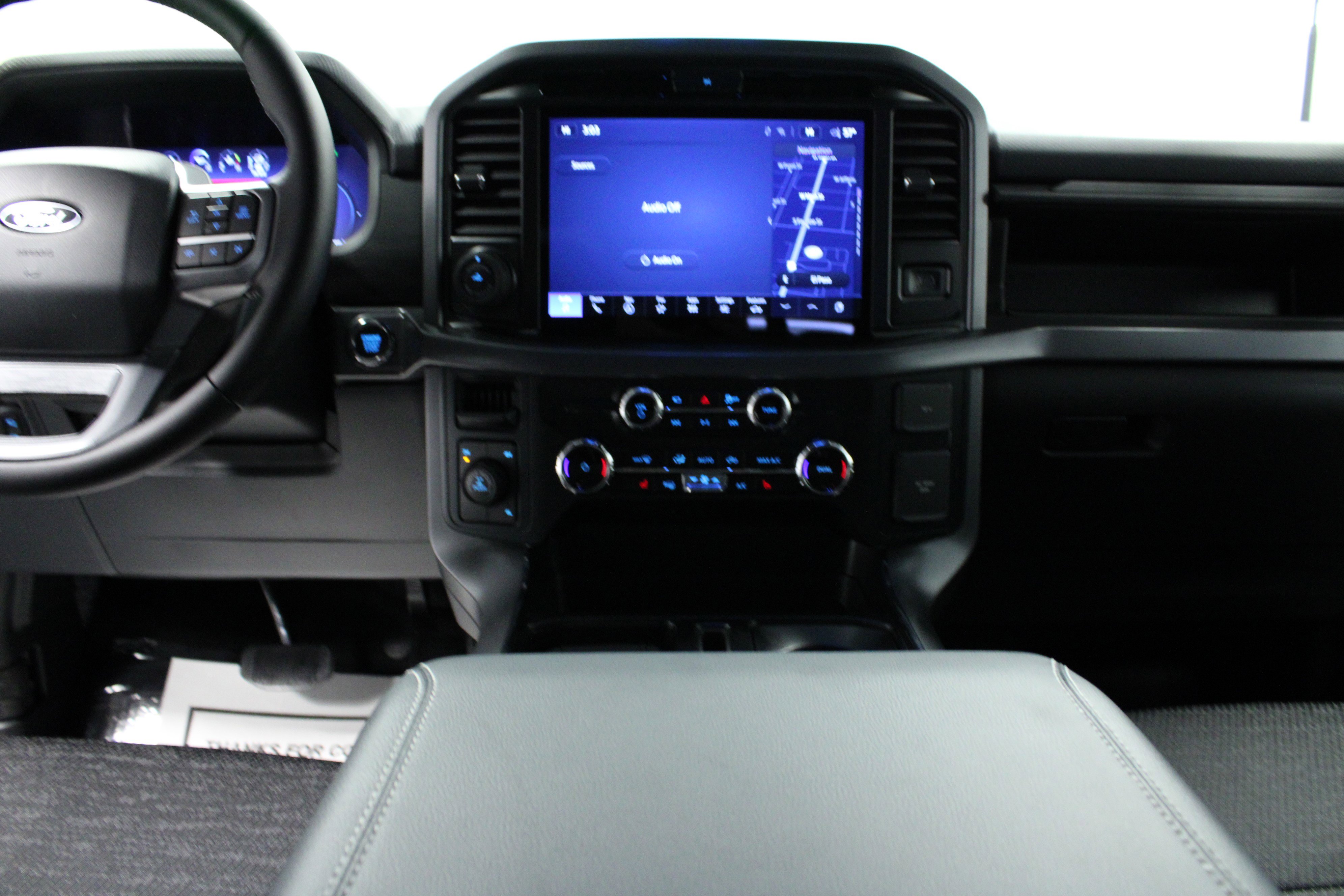 2025 Ford F-150 XLT photo 16