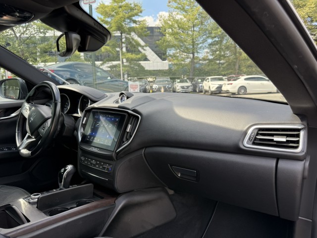 2018 Maserati Ghibli S Q4 photo 19