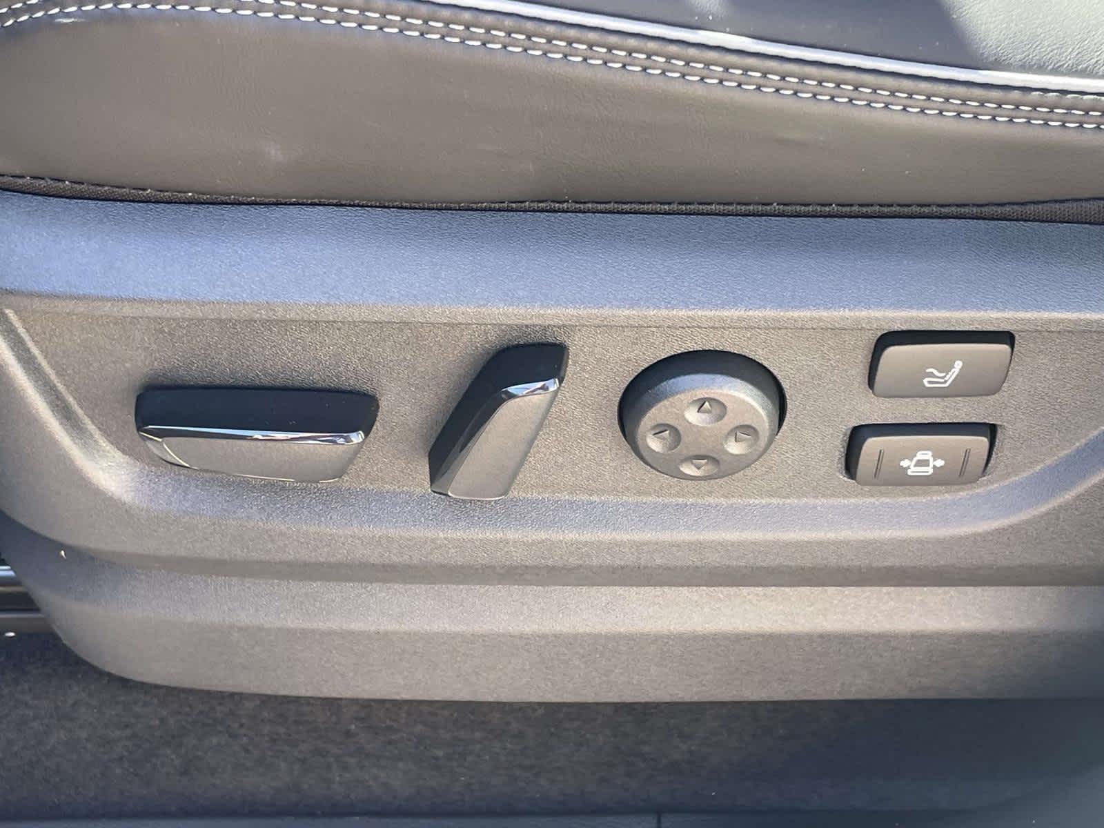 2026 Infiniti QX80 photo 10