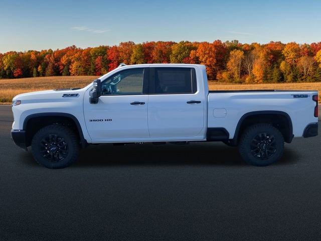 2026 Chevrolet Silverado 3500HD LTZ photo 2