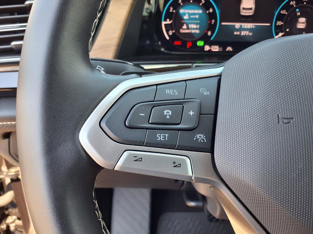 2025 Volkswagen Atlas SE Technology photo 12