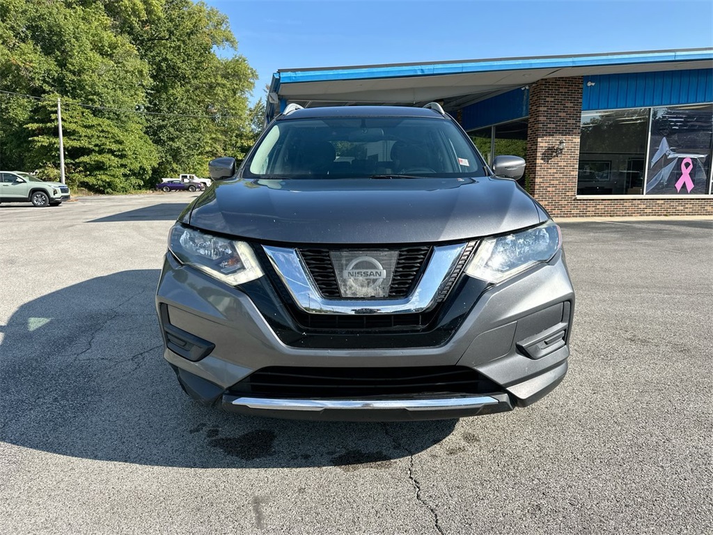 2017 Nissan Rogue SV photo 22