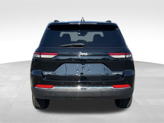 2025 Jeep Grand Cherokee Limited photo 4