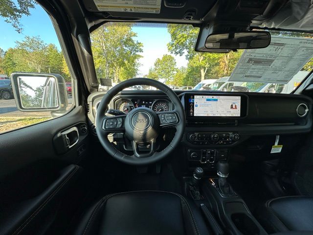 2025 Jeep Gladiator Sport photo 14
