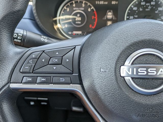 2023 Nissan Versa 1.6 SV photo 14