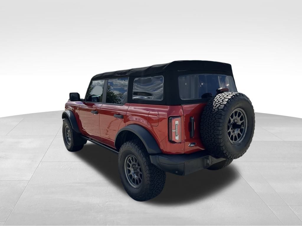 2022 Ford Bronco Badlands photo 2