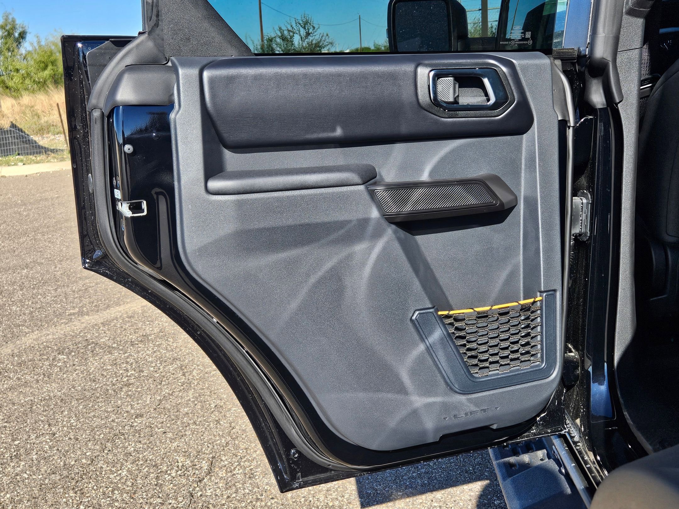 2024 Ford Bronco Badlands photo 14
