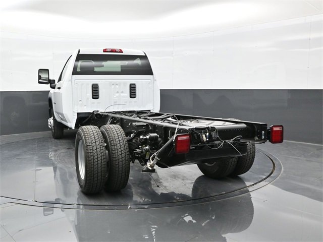 2026 Chevrolet Silverado 3500HD Work Truck photo 4