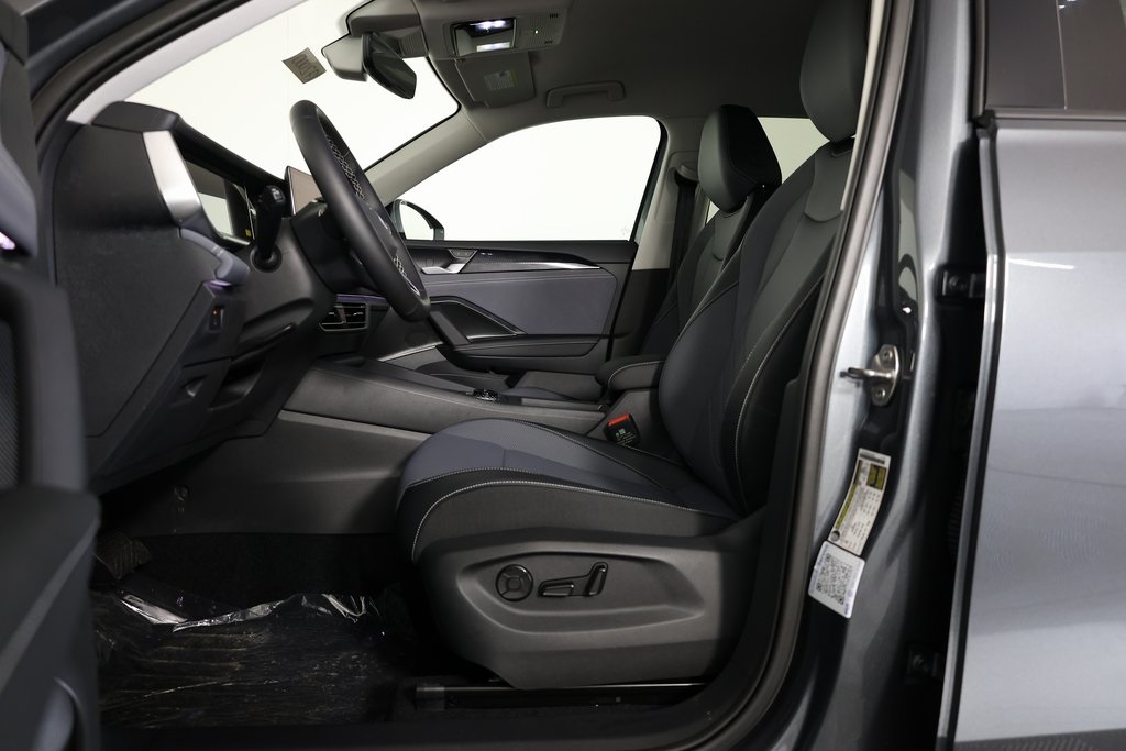 2025 Volkswagen Tiguan SE photo 4