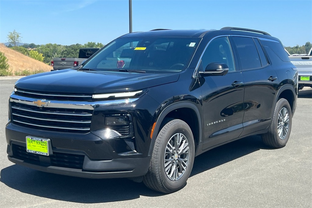 2024 Chevrolet Traverse photo 14