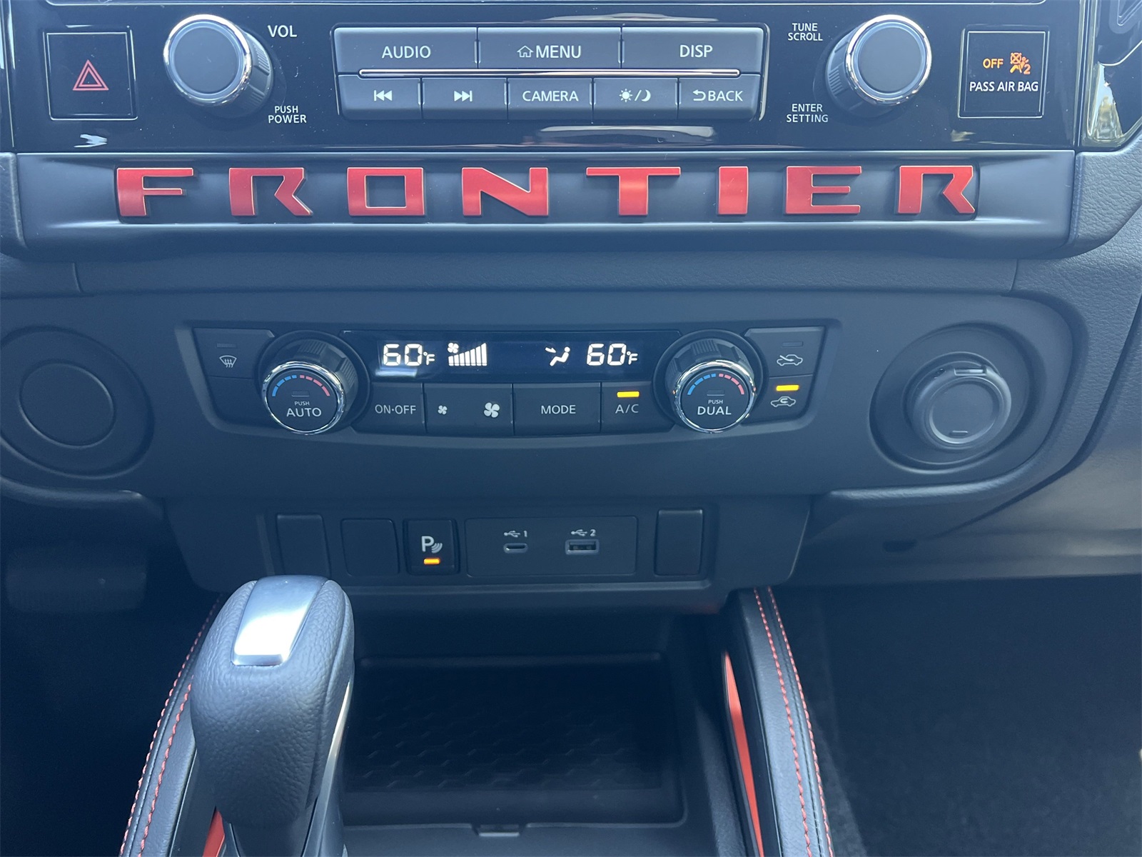 2025 Nissan Frontier PRO-X photo 10