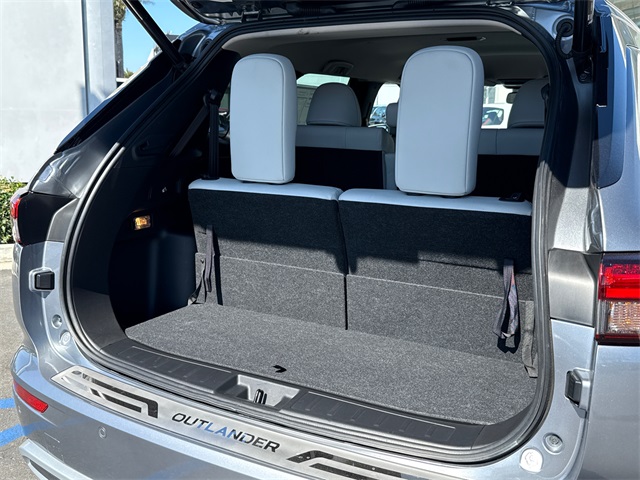2022 Mitsubishi Outlander SEL photo 14