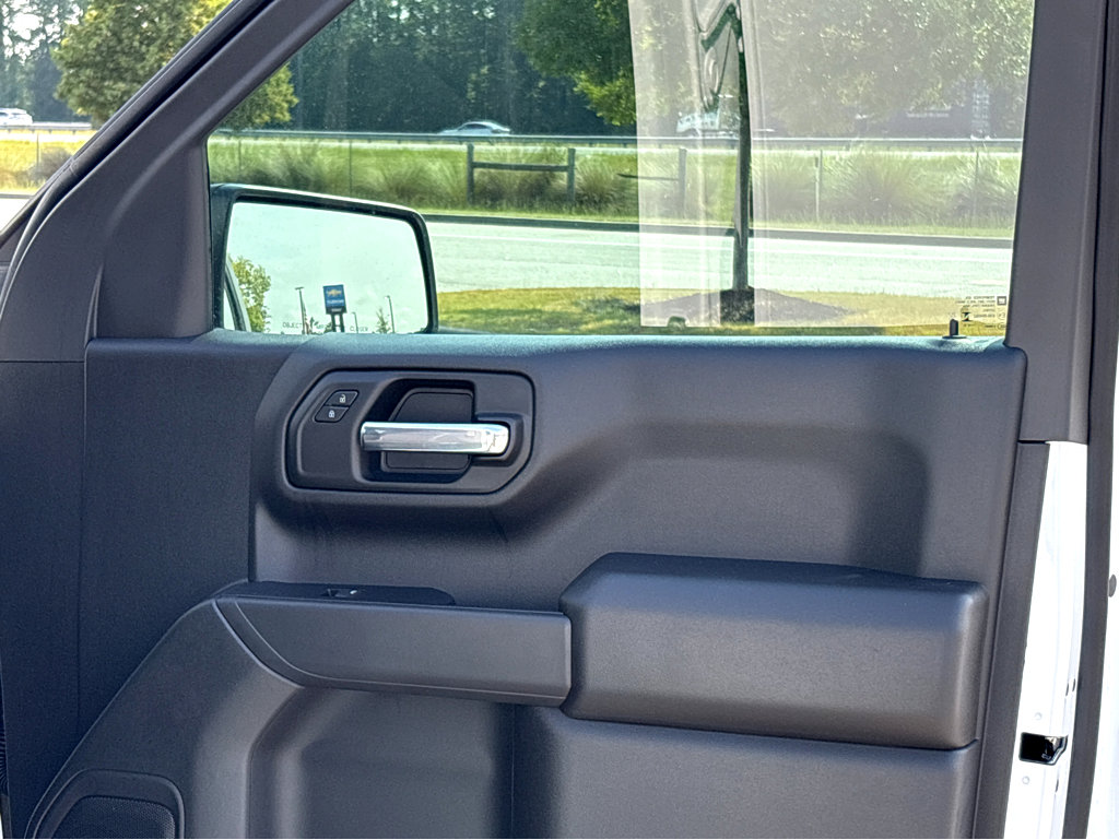 2025 Chevrolet Silverado 1500 Custom photo 15