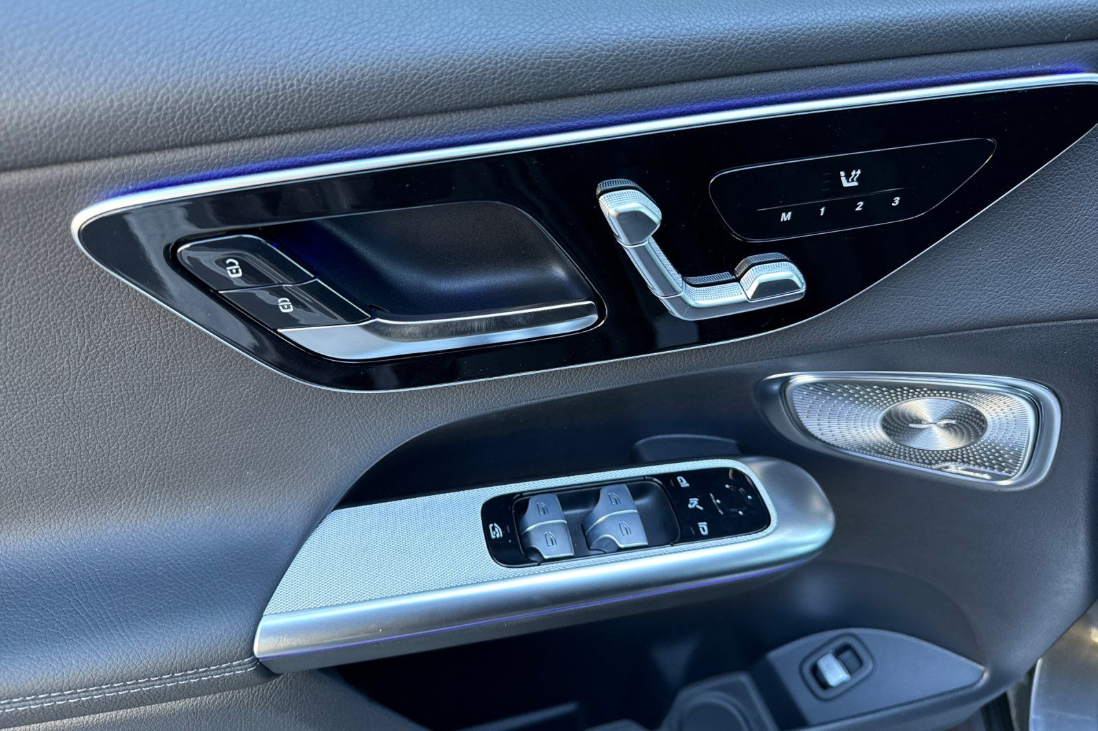 2026 Mercedes Benz GLC 300 photo 19