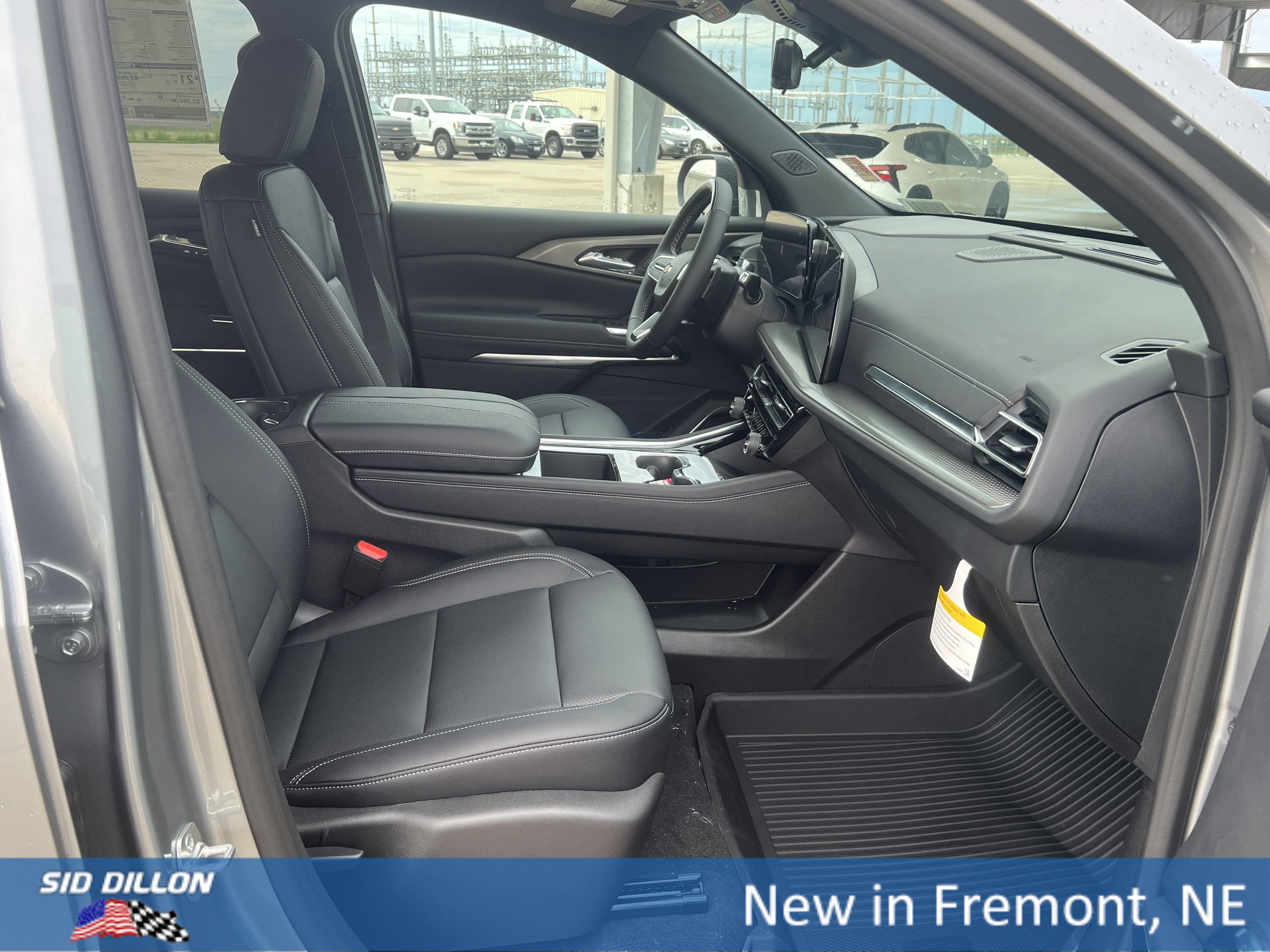 2026 Chevrolet Traverse photo 3