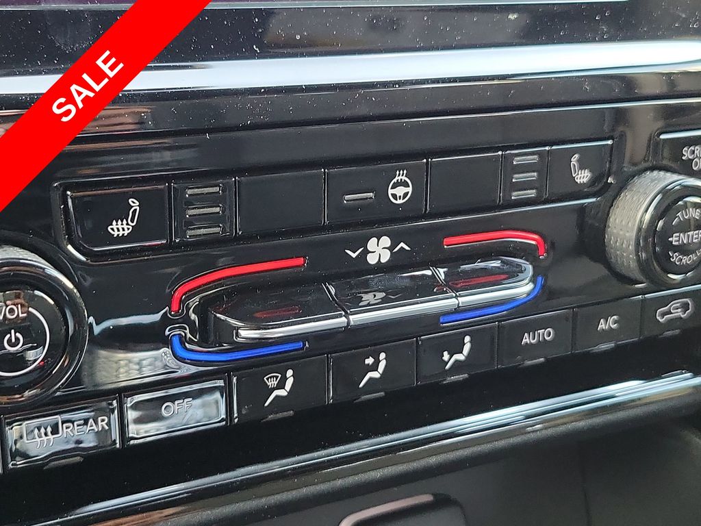 2025 Jeep Grand Cherokee Laredo Altitude photo 31