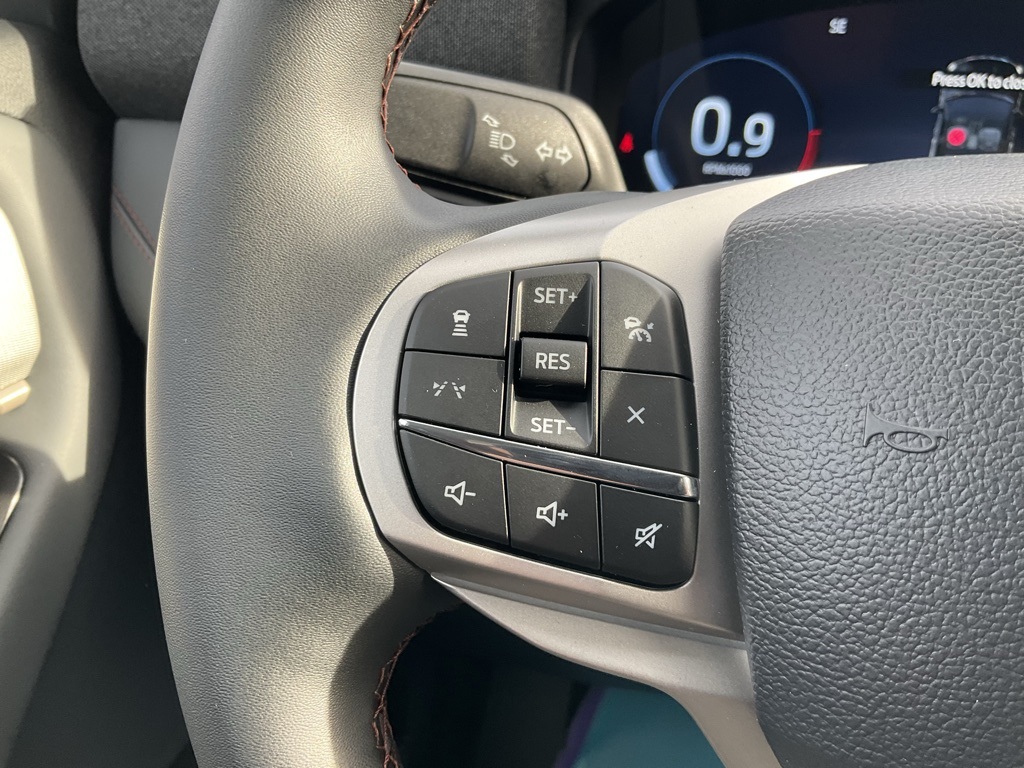 2026 Ford Explorer photo 4