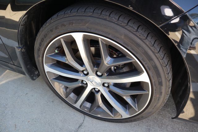 2024 Honda Civic Touring photo 2