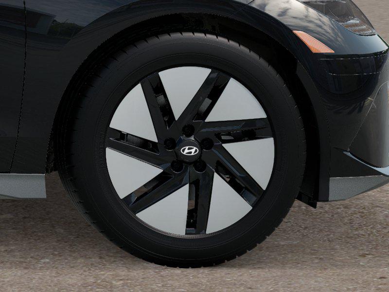 2025 Hyundai Ioniq 6 SE Standard Range photo 8