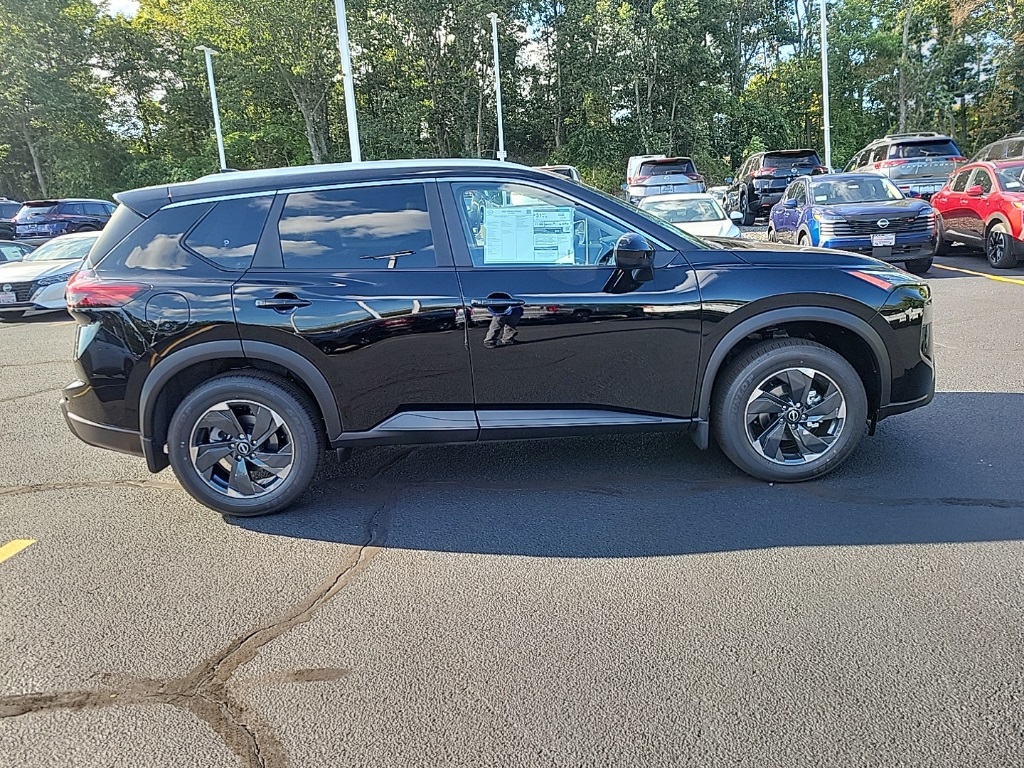 2026 Nissan Rogue SV photo 7