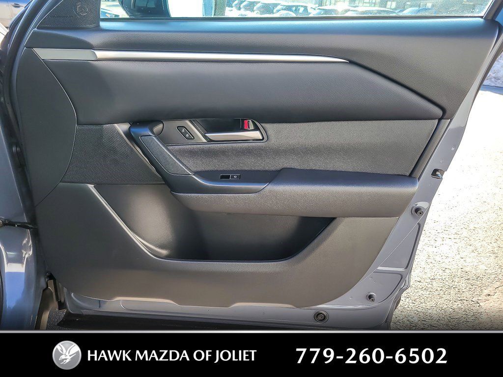 2025 MAZDA CX-50 - Image 19