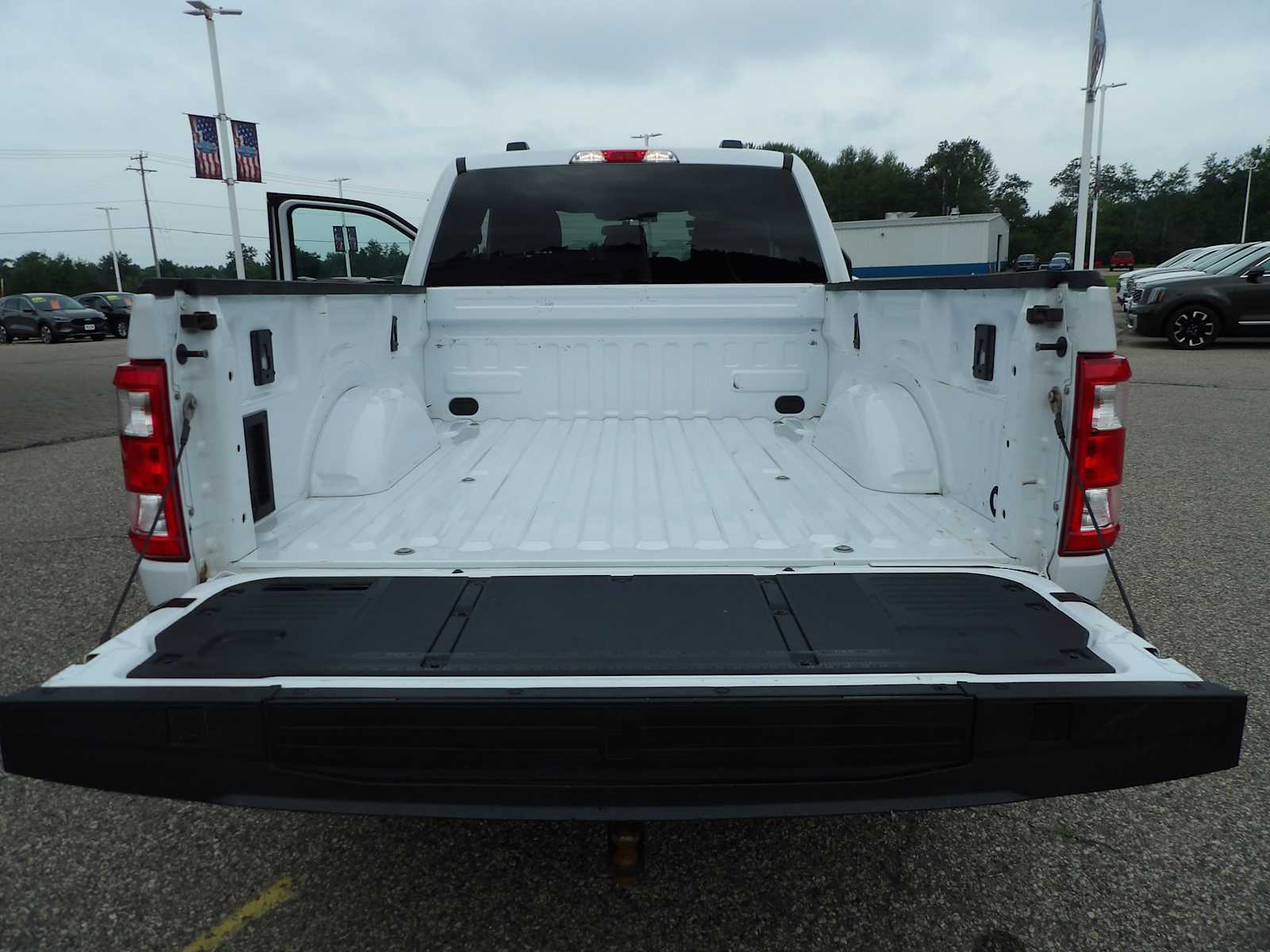 2022 Ford F-150 XL photo 13