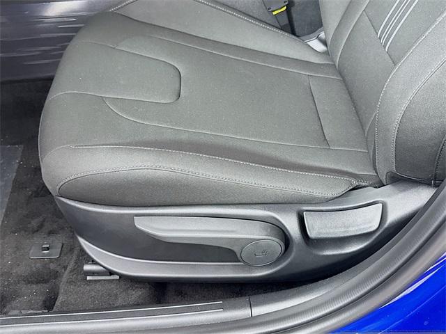 2025 Hyundai Elantra SEL Convenience photo 26
