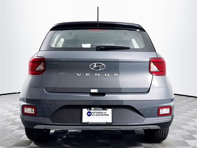 2025 Hyundai Venue Limited photo 4