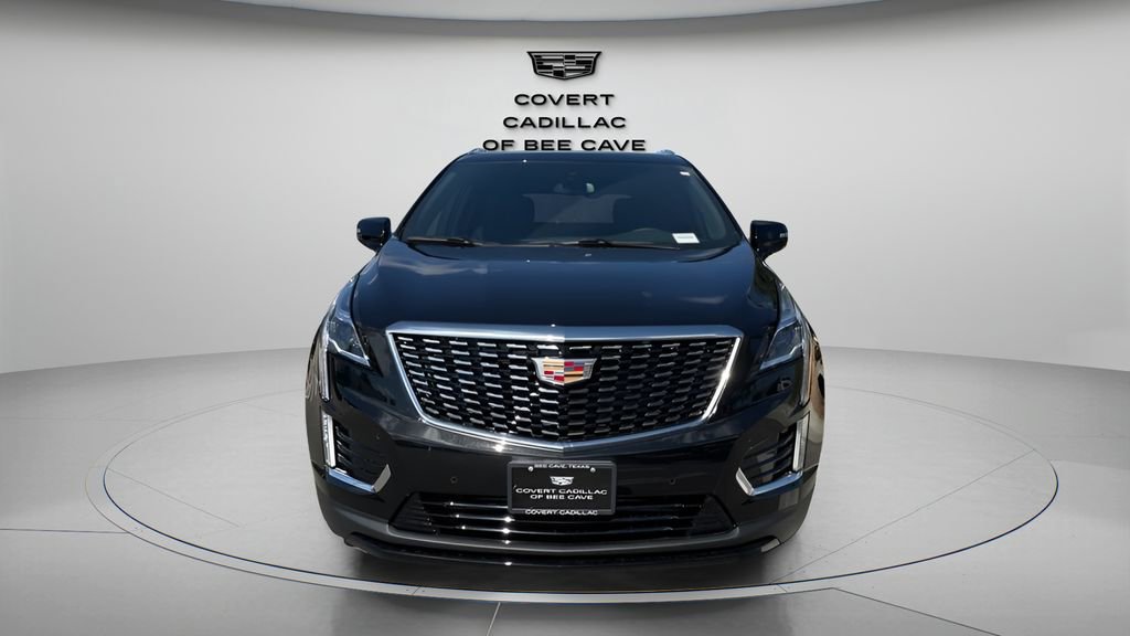 2025 Cadillac XT5 Luxury photo 2