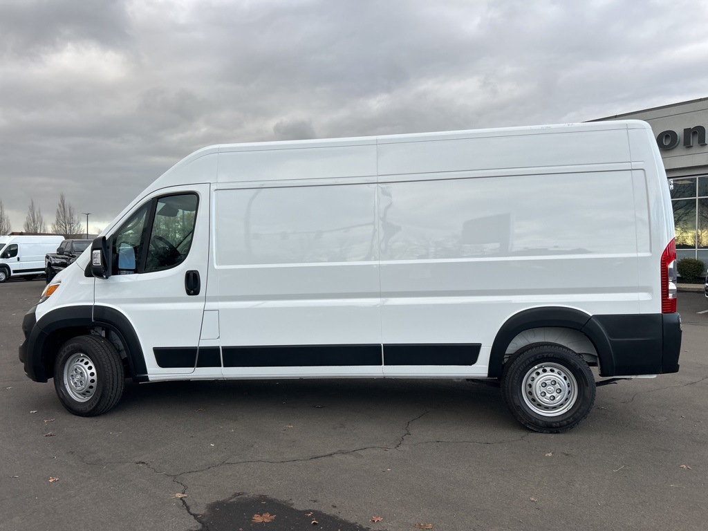 2025 Ram ProMaster 2500 photo 3