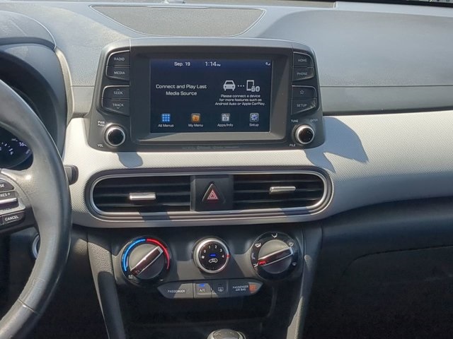 2020 Hyundai Kona SEL Plus photo 17