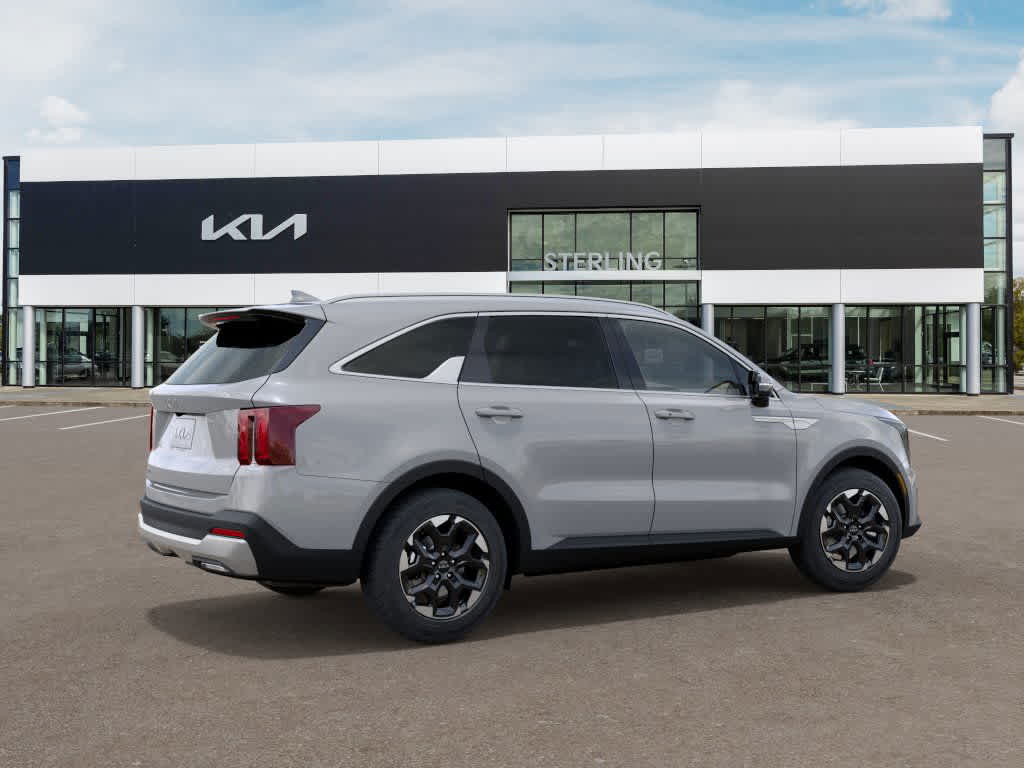 2025 Kia Sorento S photo 4