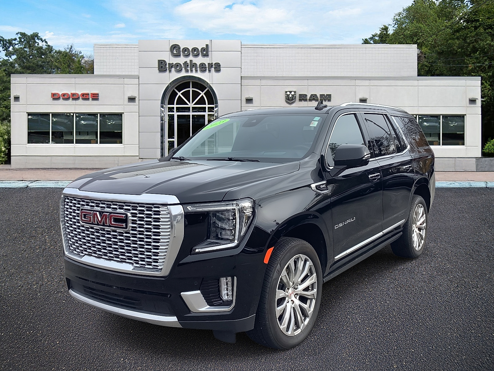 2023 GMC Yukon Denali's photo