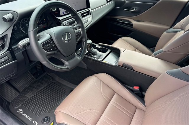 2025 Lexus ES 350 Luxury photo 7
