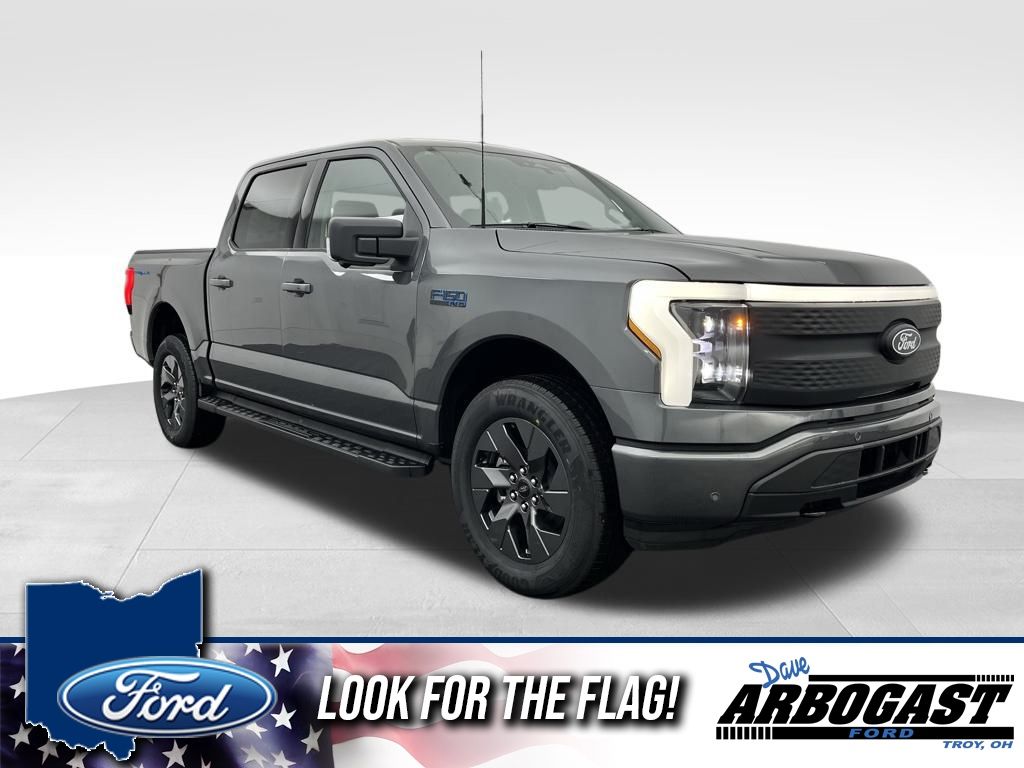 2025 Ford F-150 Lightning Flash's photo