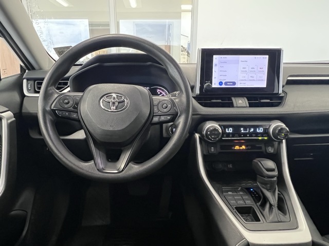 2024 Toyota RAV4 XLE photo 2