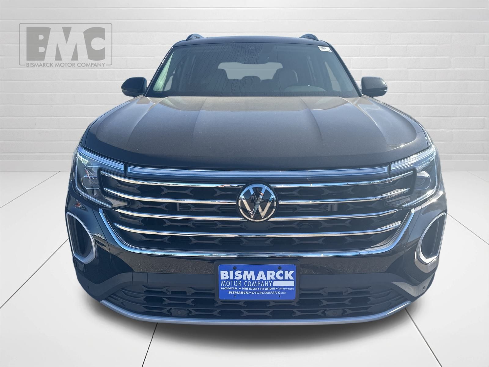 2026 Volkswagen Atlas SE Technology photo 2