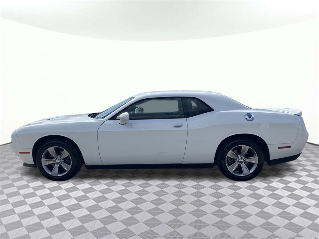 2019 Dodge Challenger SXT photo 6