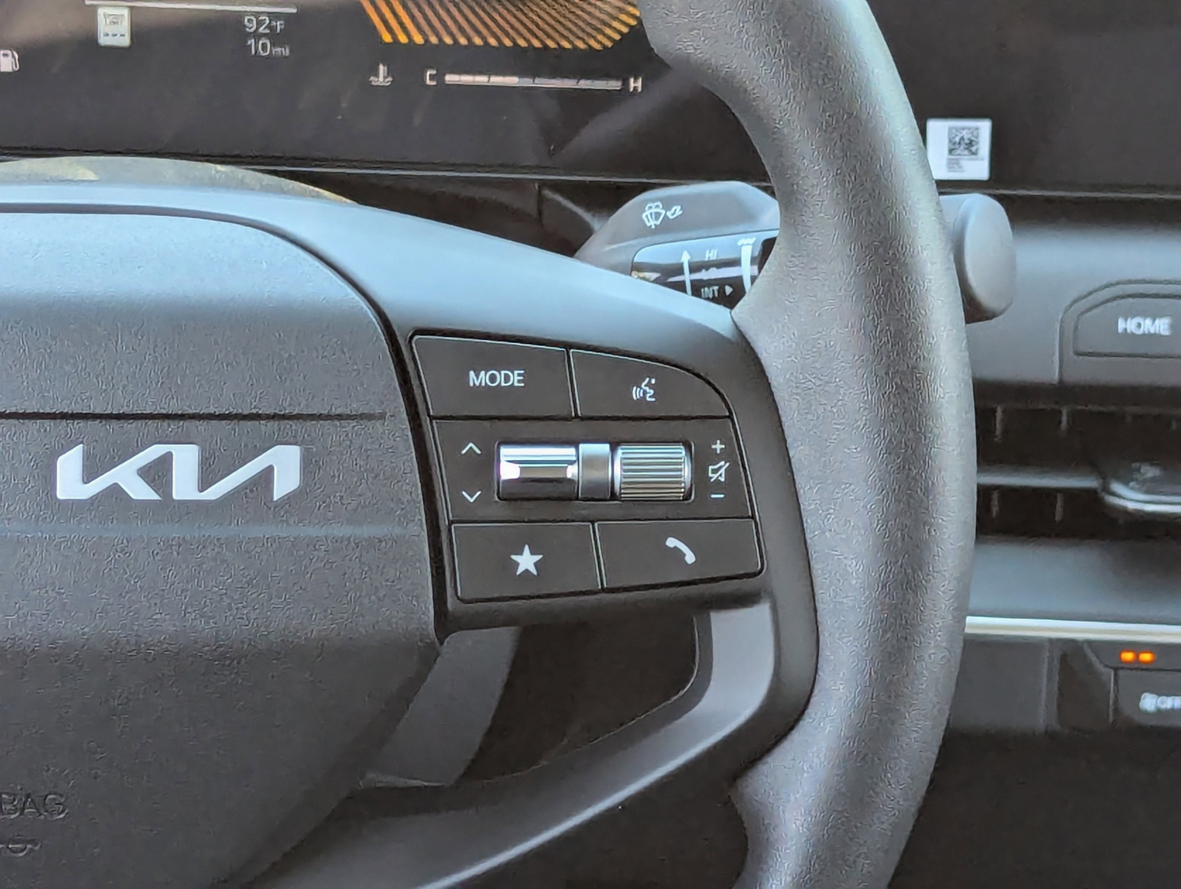 2025 Kia K4 LXS photo 6