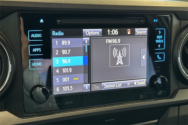 2019 Toyota Tacoma SR5 photo 16