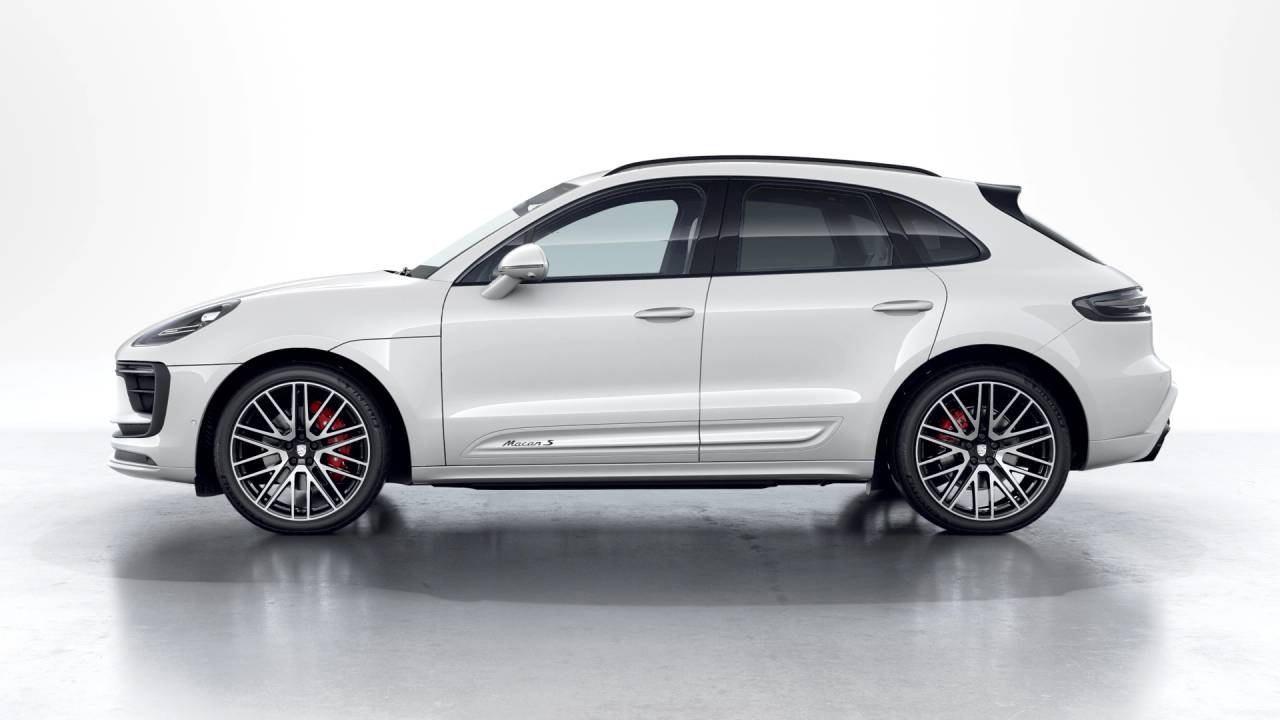 2026 Porsche Macan S photo 2