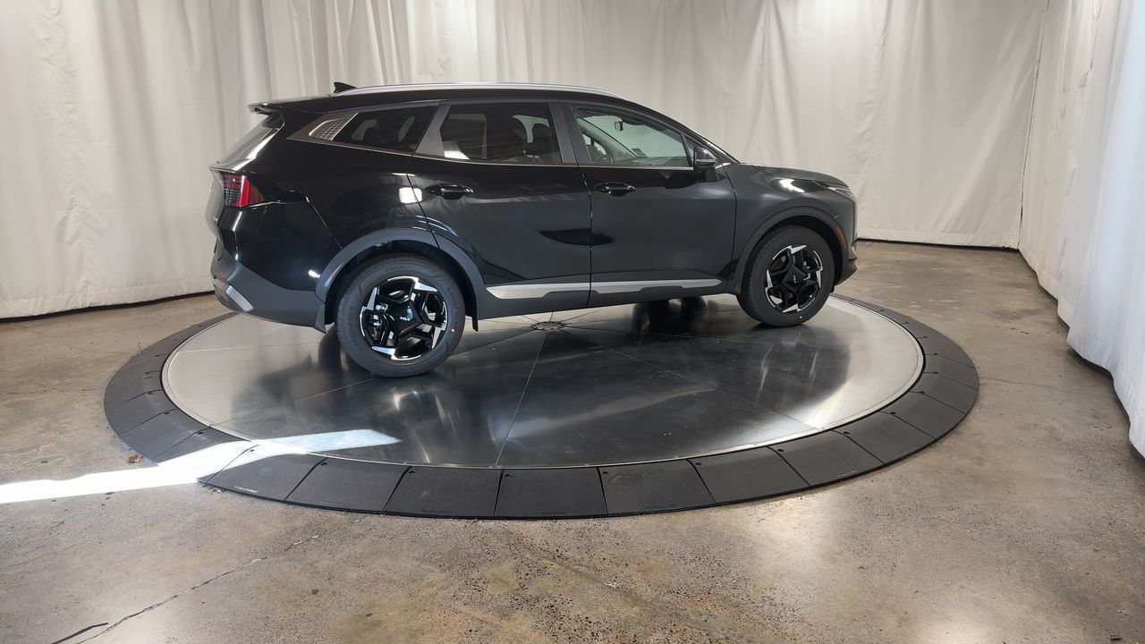 2026 Kia Sportage Hybrid EX photo 2