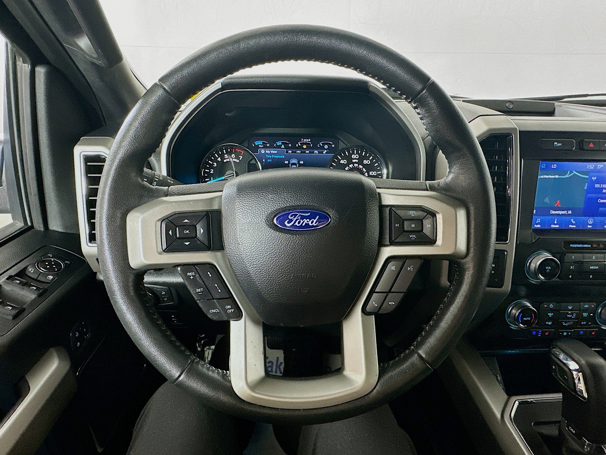 2020 Ford F-150 Lariat photo 10