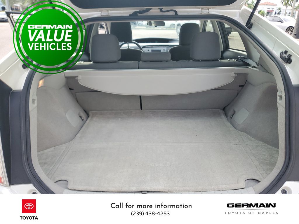 2012 Toyota Prius Two photo 16