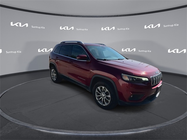 2019 Jeep Cherokee Latitude photo 2