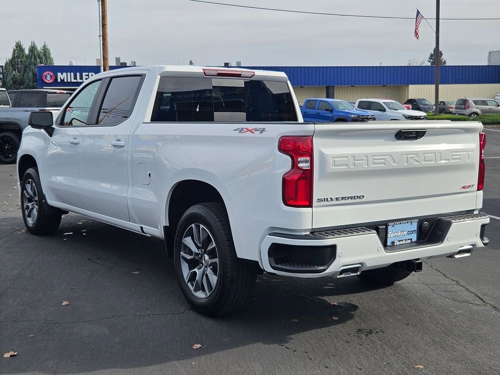2026 Chevrolet Silverado 1500 RST photo 4
