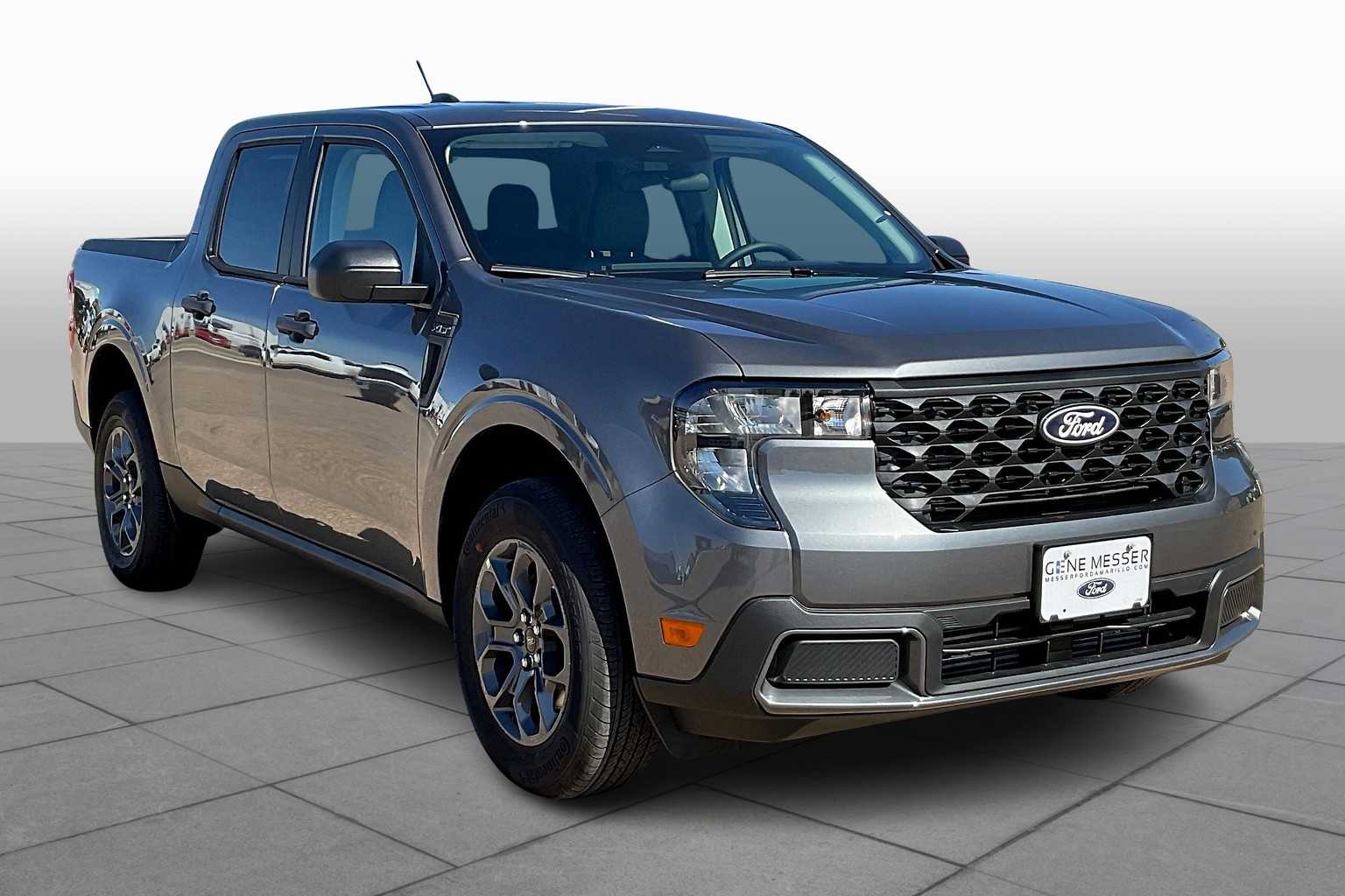 2025 Ford Maverick XLT photo 2