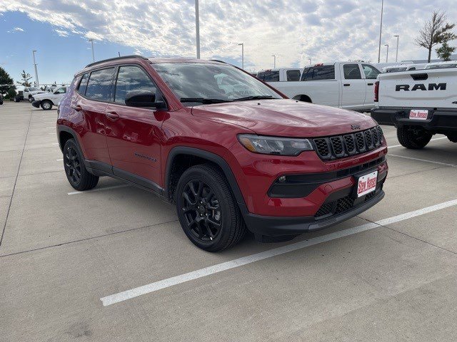 2026 Jeep Compass Latitude Altitude photo 4