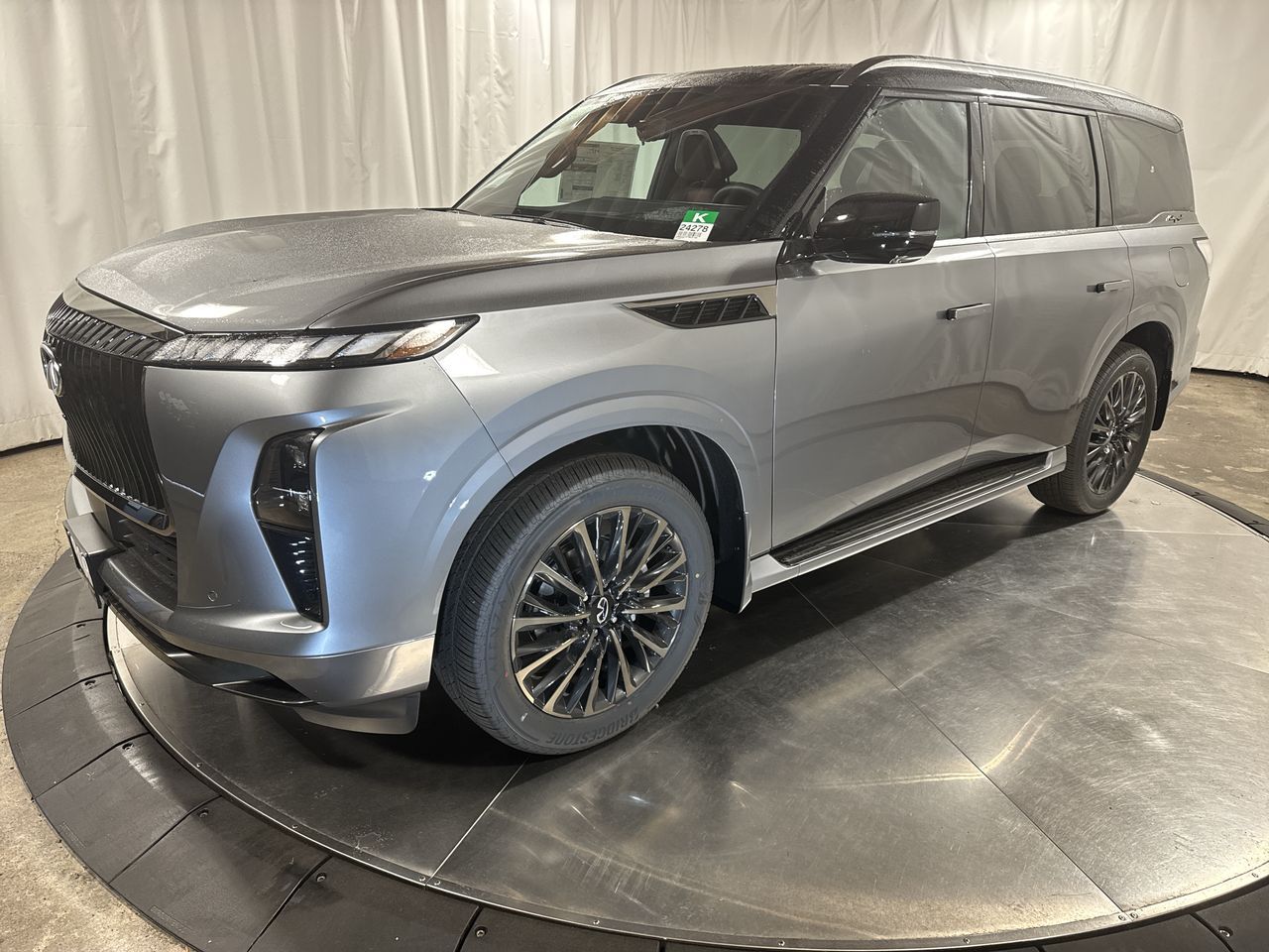 2026 INFINITI QX80 Autograph's photo