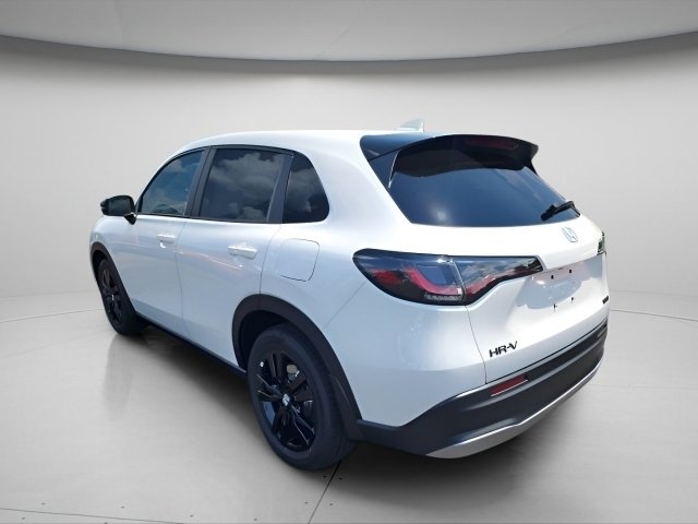 2026 Honda HR-V Sport photo 2